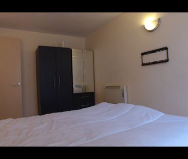 1 Bed Flat, Upper Town Street, LS13 - Photo 4