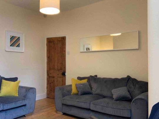 3 Bed Terraced House, Moseley Road, M14 - Photo 1