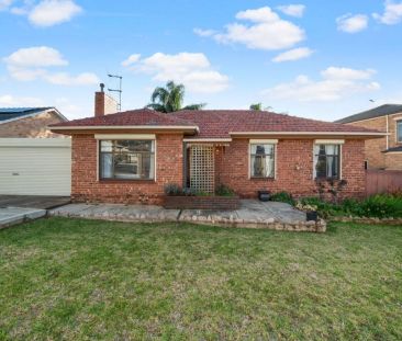 Comfort, Space and Convenience in a Prime Location - Photo 1