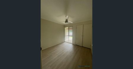 Refurbished Family Home in Carindale - Photo 5