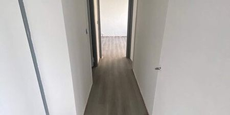 Appartement te huur in Marcinelle voor € 625 met 2 slaapkamers - Foto 5