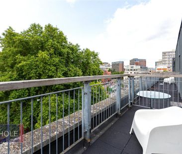 1 bedroom penthouse to rent - Photo 1