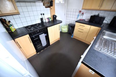 5 bedroom House in Brudenell Road, Leeds - Photo 4