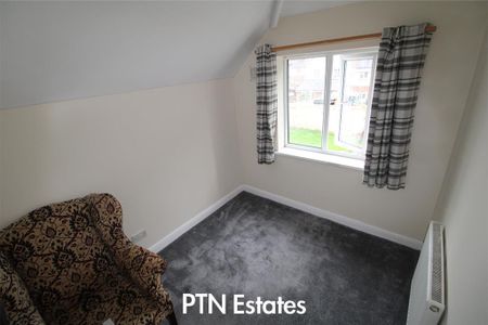 3 bedroom semi-detached house to rent - Photo 4