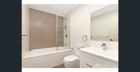 Modern 2-Bedroom Apartment in the Heart of Homebush - Photo 5