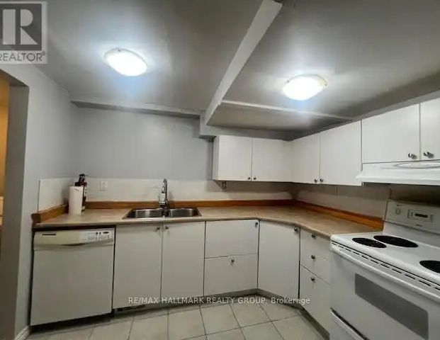 5738 KNIGHTS DRIVE | 5738 KNIGHTS DRIVE, Ottawa - Photo 1