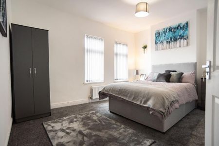 1 bedroom in a house share to rent - Photo 5