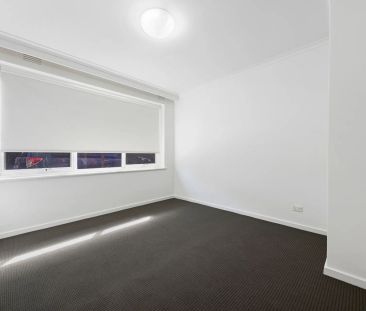 Prime Location Living in the Heart of Carnegie - Photo 2