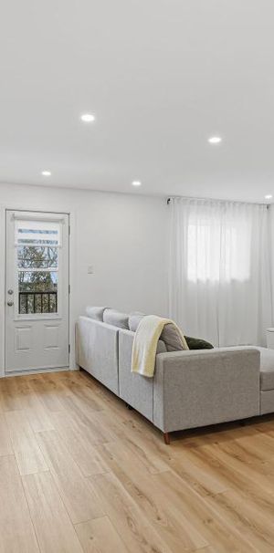 Superbe 4 1/2 rénové, Vieux-Longueuil - Photo 1