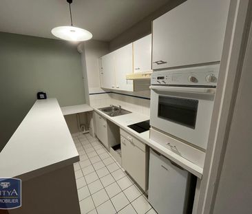 Location Appartement 2 pièces 49m² LILLE 59000 - Photo 3