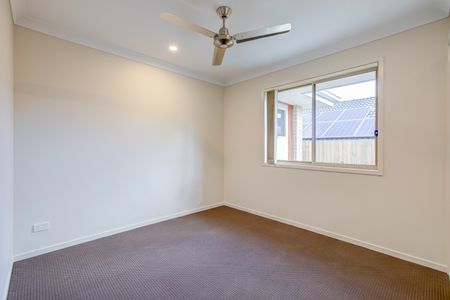 45 Innsbruck Way, Bahrs Scrub QLD 4207 - House For Rent | Domain - Photo 4