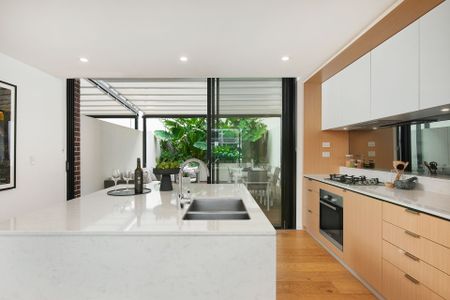 Three Bedroom Terrace with Garage Parking - Offered Unfurnished - Photo 3