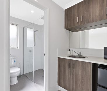 🌿 Brand New Purpose-Built Co-Living / 5 Parsons Way, South Yunderup... - Photo 1