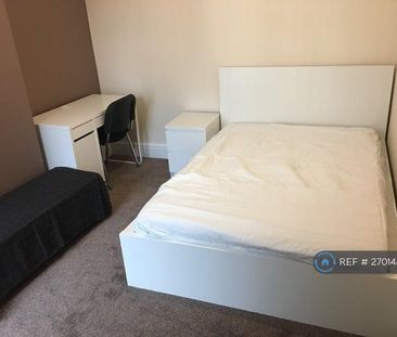 3 bedroom end of terrace house to rent - Photo 4