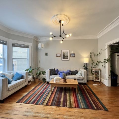 2583 Windsor Street, Halifax – GORGEOUS 3 BR 1 BATH HALIFAX MAIN LEVEL FLAT AVAILABLE NOW! - Photo 1