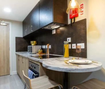 Basement Studio - Photo 6