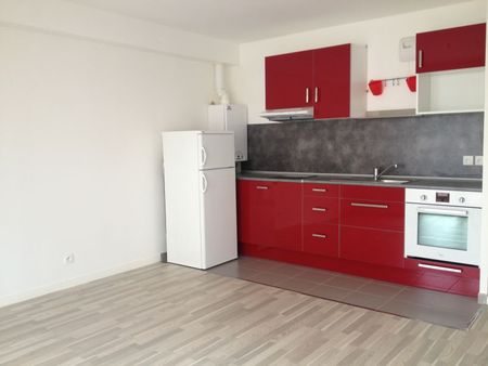 Location Appartement 1 pièce 31m² CHAMBRAY LES TOURS 37170 - Photo 3