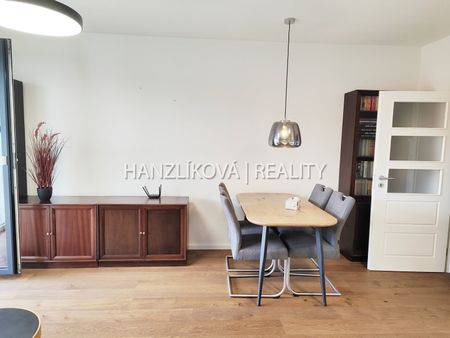 Pronájem bytu 2+kk 51 m², Ledenická, České Budějovice - Photo 2