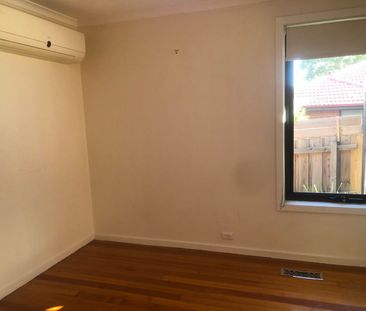 MOVE IN TO THIS UNIT IN TIME FOR EASTER - AVAILABLE NOW - 2 TOILETS... - Photo 3