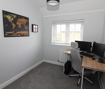 3 bedroom terraced house to rent - Photo 4