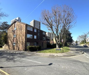 1 bedroom ground floor flat to rent - Photo 3