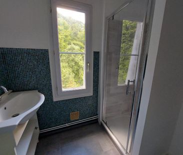 Location Appartement 1 pièce 37m² ROUXMESNIL BOUTEILLES 76370 - Photo 2