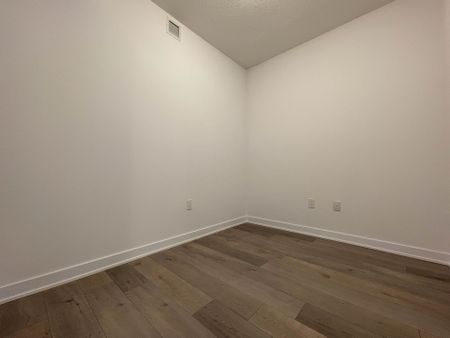 For Lease - 60 Honeycrisp Crescent Unit# 1502, Vaughan, Ontario - Photo 5