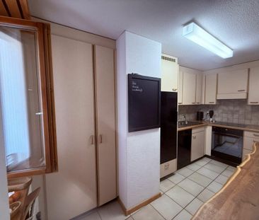 Stilvolle Dachwohnung mit Balkon und grosser Galerie! - Photo 2