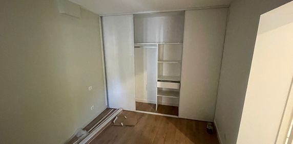 Location Appartement 2 pièces 27m² - Photo 2