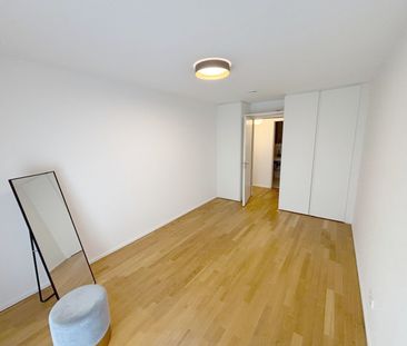 Trier: Stilvoll möblierte 2-Zimmer-Wohnung mit offenem Wohn- und Es... - Photo 3