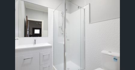 Home sweet home, renovated delight - Photo 4