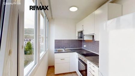 Pronájem bytu 1+kk 27 m² - Photo 3