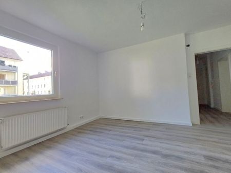 3-Zimmer-Wohnung im Erdgeschoss - Foto 4