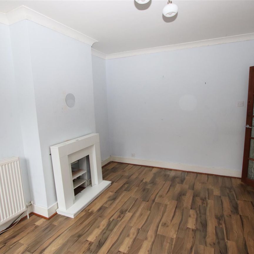 3 bedroom Terraced House to let - Photo 1