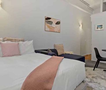 Fully Furnished CBD Studio – Walk to Queen Street - Photo 5