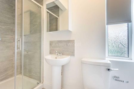 1 bedroom in a house share to rent - Photo 4