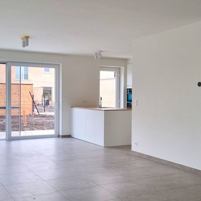 Woning te huur in Mariakerke voor € 1.450 met 3 slaapkamers - Foto 1