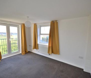 1 bedroom ground floor flat to rent - Photo 1