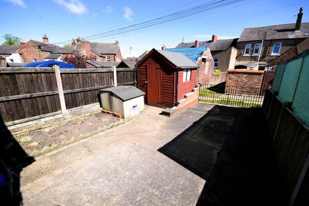 2 bedroom terraced house to rent - Photo 1