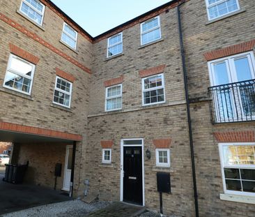 Warren Lane, Witham St Hughs, LN6 - Photo 2