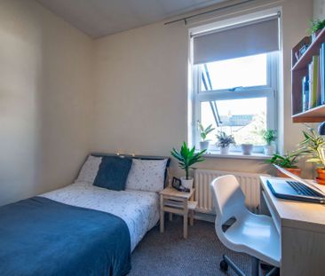 Unique architectural layout with distinct zones - a fun place to live! - Photo 5