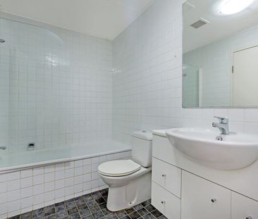 403/6 Belvoir Street, Surry Hills, NSW 2010 - Photo 2