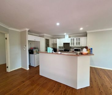 Renovated 4 Bedroom House! - Photo 6