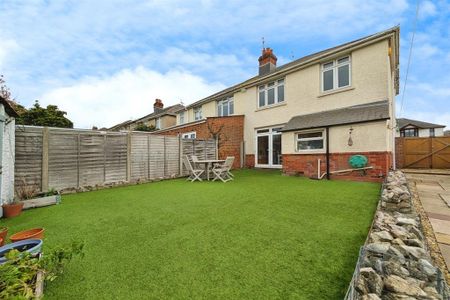 3 bedroom semi-detached house to rent - Photo 3