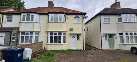 Cleveland Drive, *Student* 4 Double Bedrooms, Cowley, Oxford, OX4 3HA - Photo 2