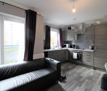 4 bedroom private hall to rent - Photo 4