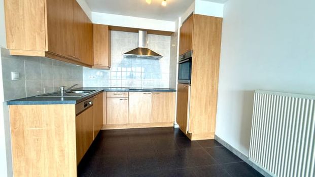 Appartement te huur - Photo 1