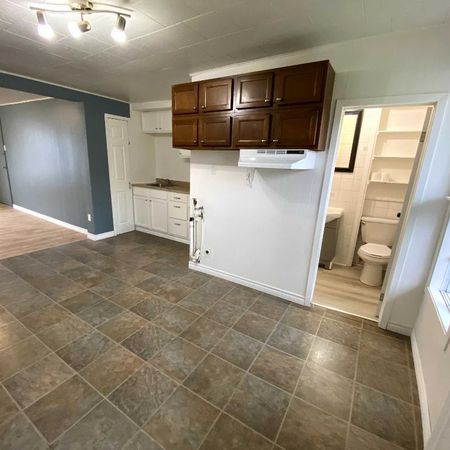 3 1/2 appartement dans quartier St-Sauveur ville de Québec - Photo 3