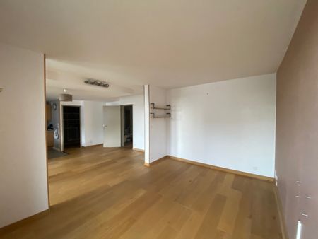 Location Appartement 4 pièces 84m² LA MADELEINE 59110 - Photo 4