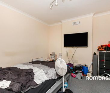 4 bedroom detached house to rent - Photo 4